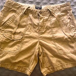 Ralph Lauren Women’s Khaki Shorts